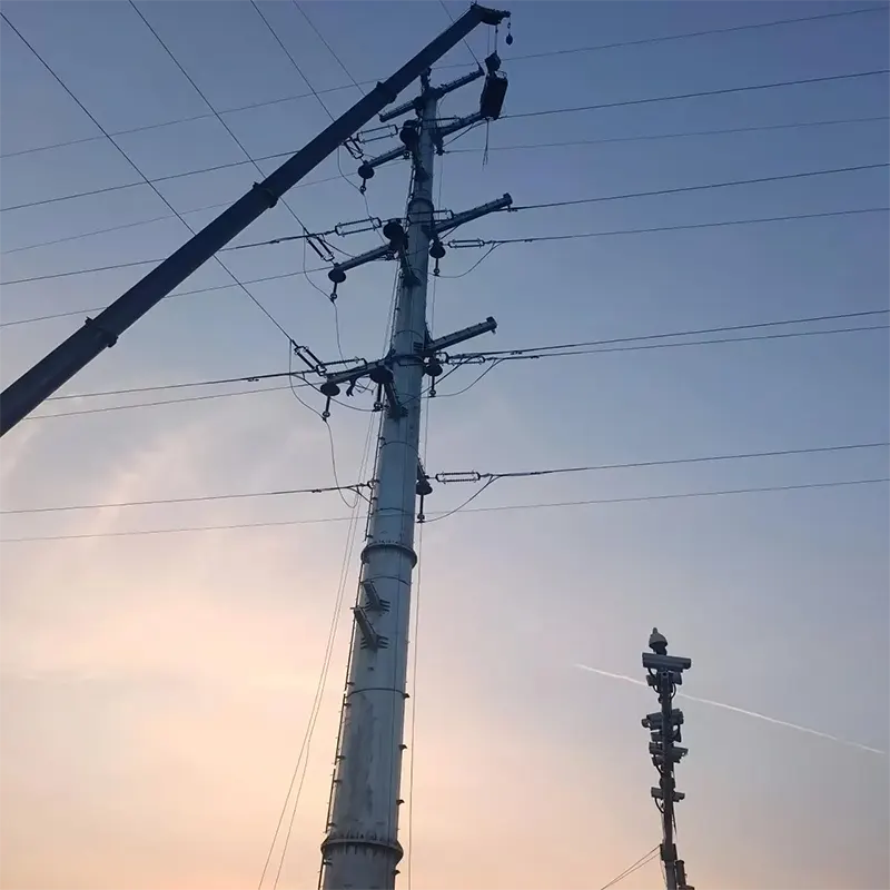 Menara Pipa Transmisi Daya 220kV